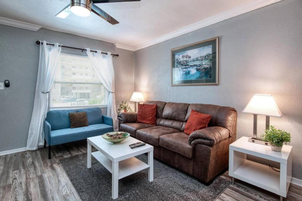 Sunset Beach Suites Of Madeira Beach! Pet Friendly Summer Getaway! Steps To Beach! - Suite 10 세인트피트비치 외부 사진